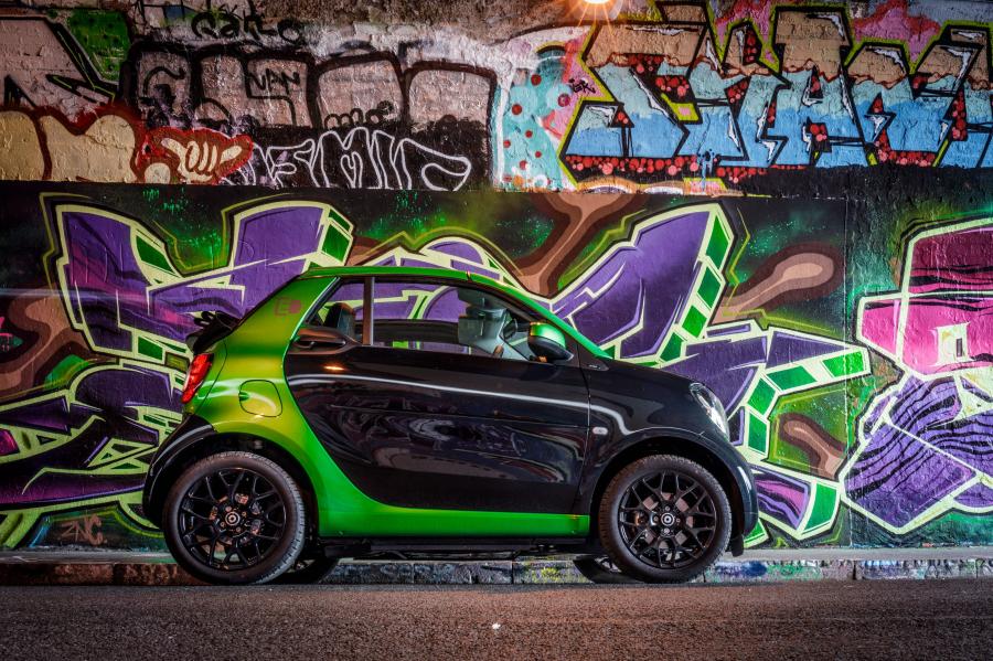  Smart ForTwo Prime Electric Drive Cabrio (A453) 2017 года  (UK) (фото 23 из 35)